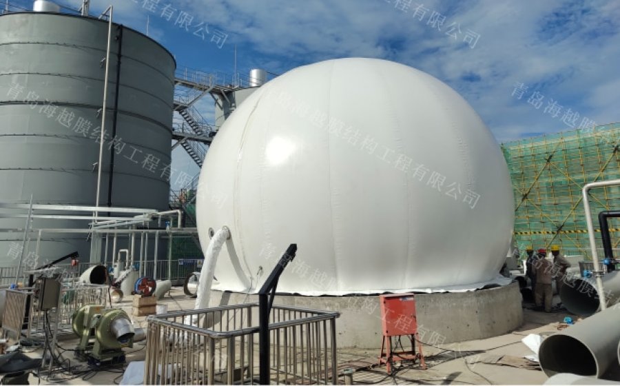 A set of double membrane biogas holder in Zhejiang