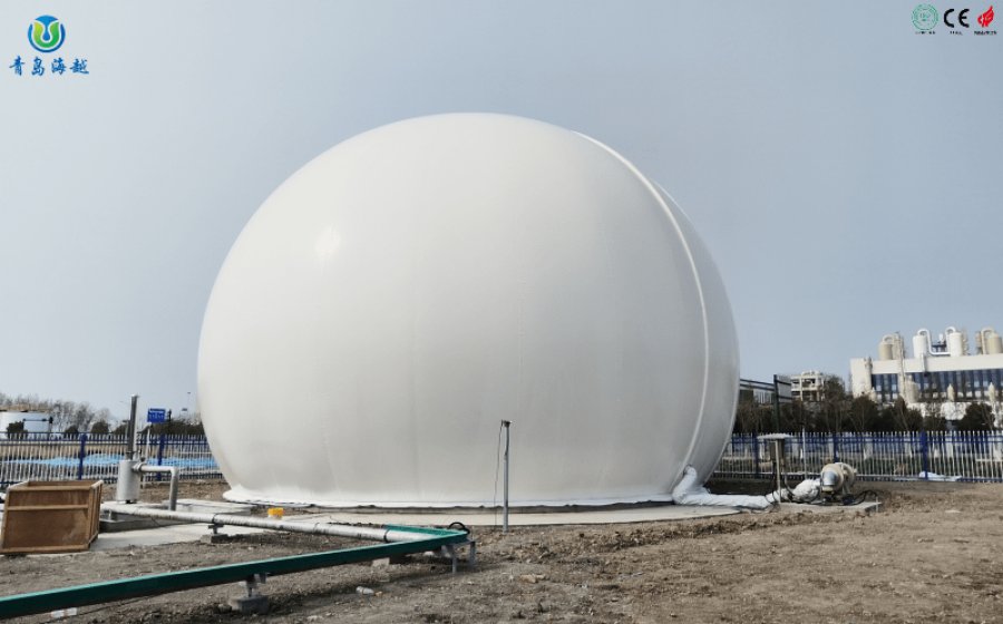 A set of 1600m ³ double membrane gas holder for kitchen waste projects