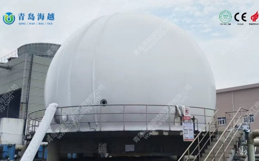 Gas holder membrane material replacement